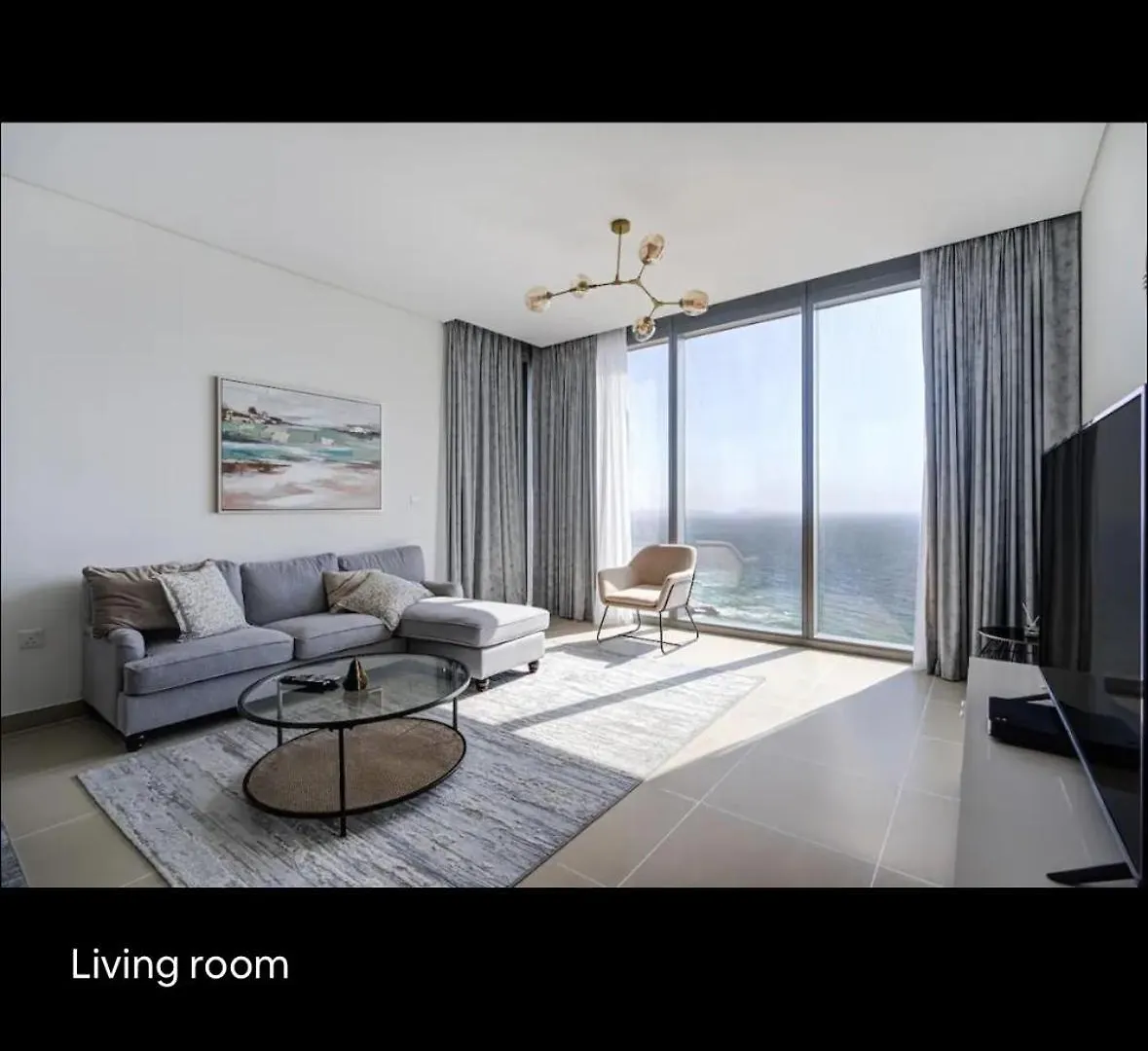Luxurious Apartment With Sea View Dubai